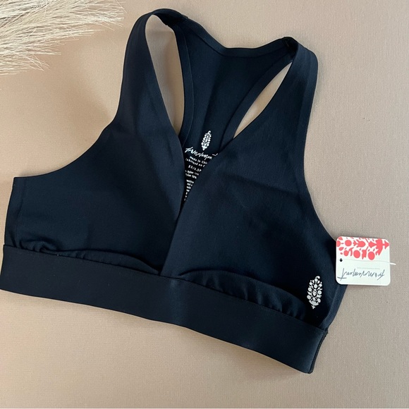 Free People Movement Black Seamless V Neck Sports Bra - Picture 1 of 12